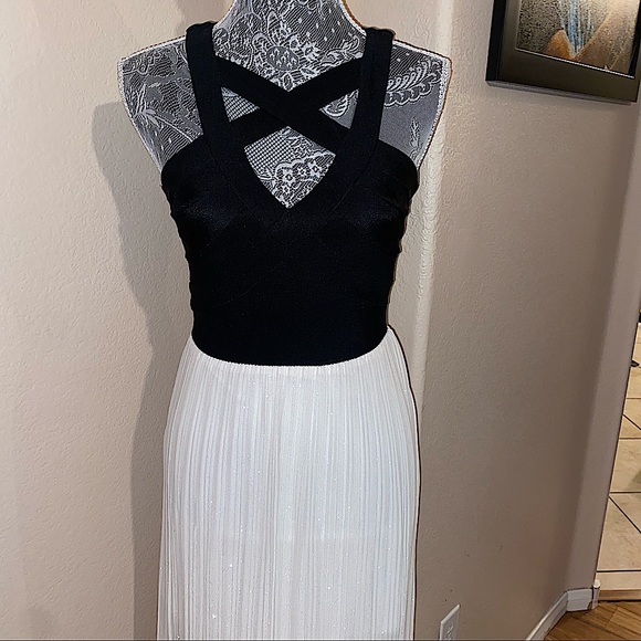 Crystal Doll black and cream sheer formal dress juniors size 3 - Picture 3 of 8